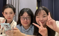 一个很猛的mm被甩以后